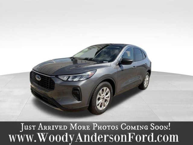 Used 2023 Carbonized Gray Metallic Ford Active image 1