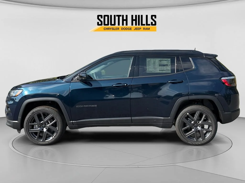 New 2026 Fathom Blue Pearl-Coat Exterior Paint Jeep Limited image 2