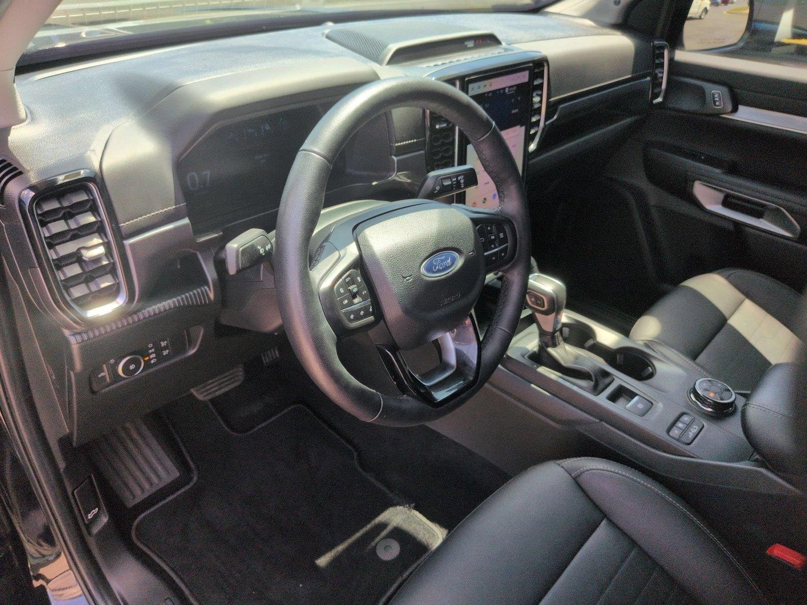 Used 2025 Shadow Black Ford LARIAT image 19