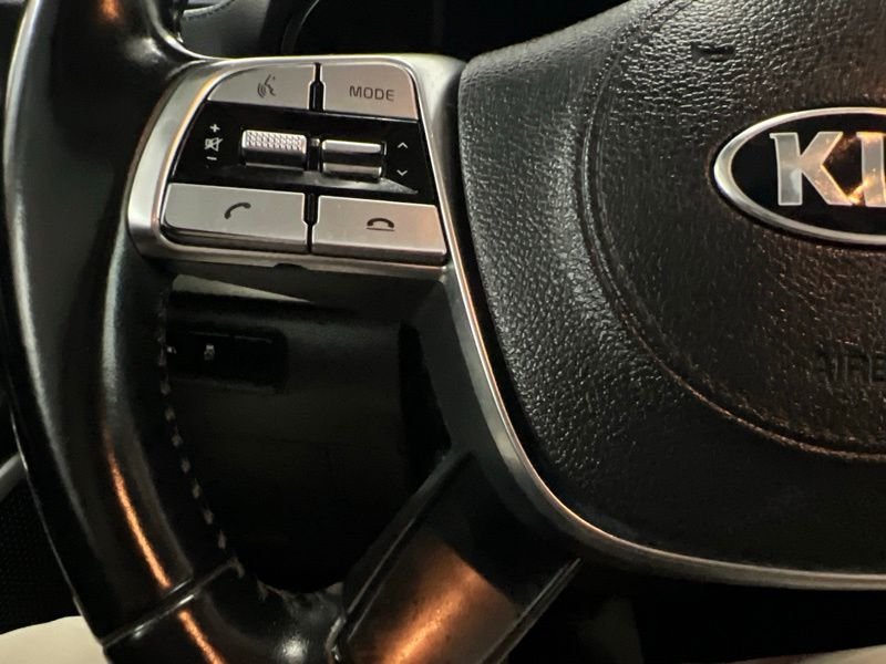 Used 2020 Purple Kia LX image 21