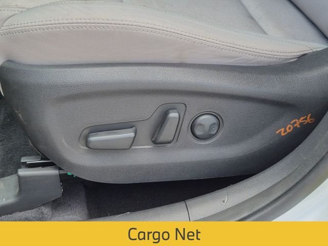 Used 2018 Molten Silver Hyundai Value image 17