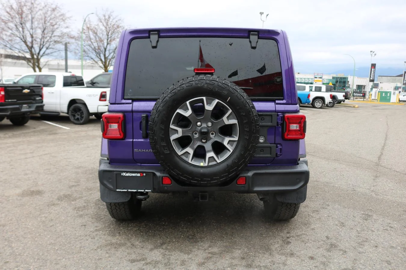 New 2026 reign Jeep Sahara image 6