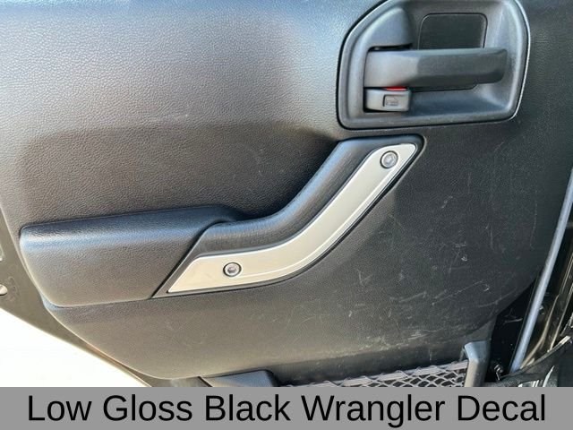Used 2015 Black Jeep Unlimited Rubicon image 18