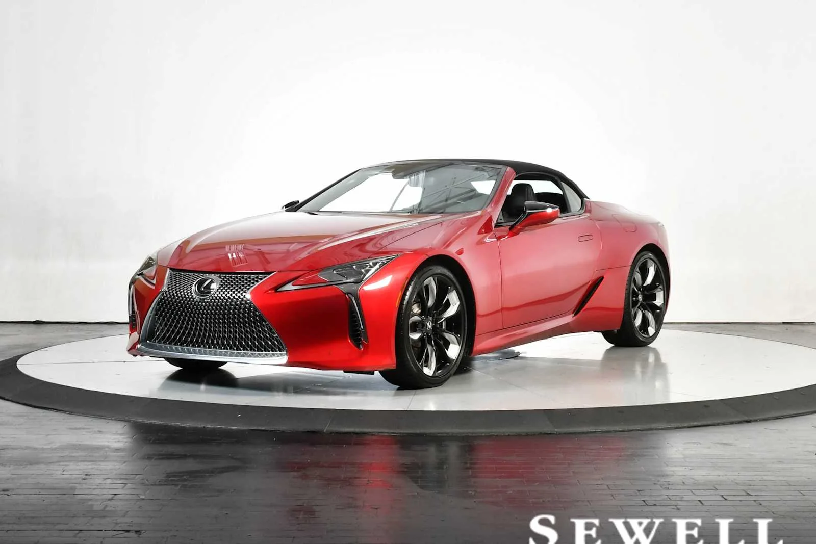 2024 Lexus LC 500 500 Convertible's photo