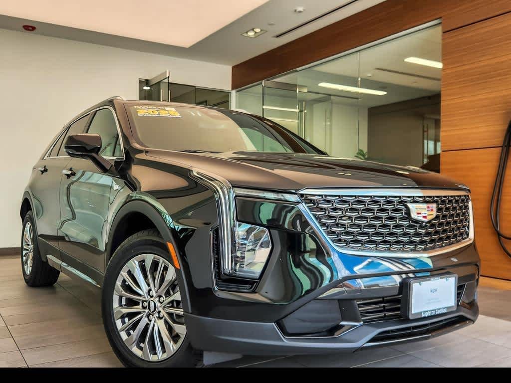 2025 Cadillac XT4