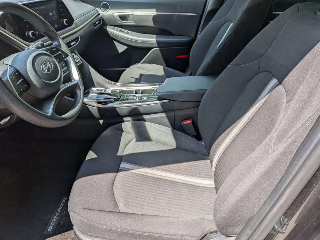 Used 2022 Gray Hyundai SEL image 12