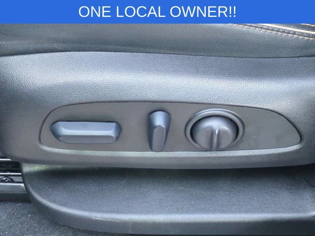 Used 2024 Silver GMC AT4 image 17
