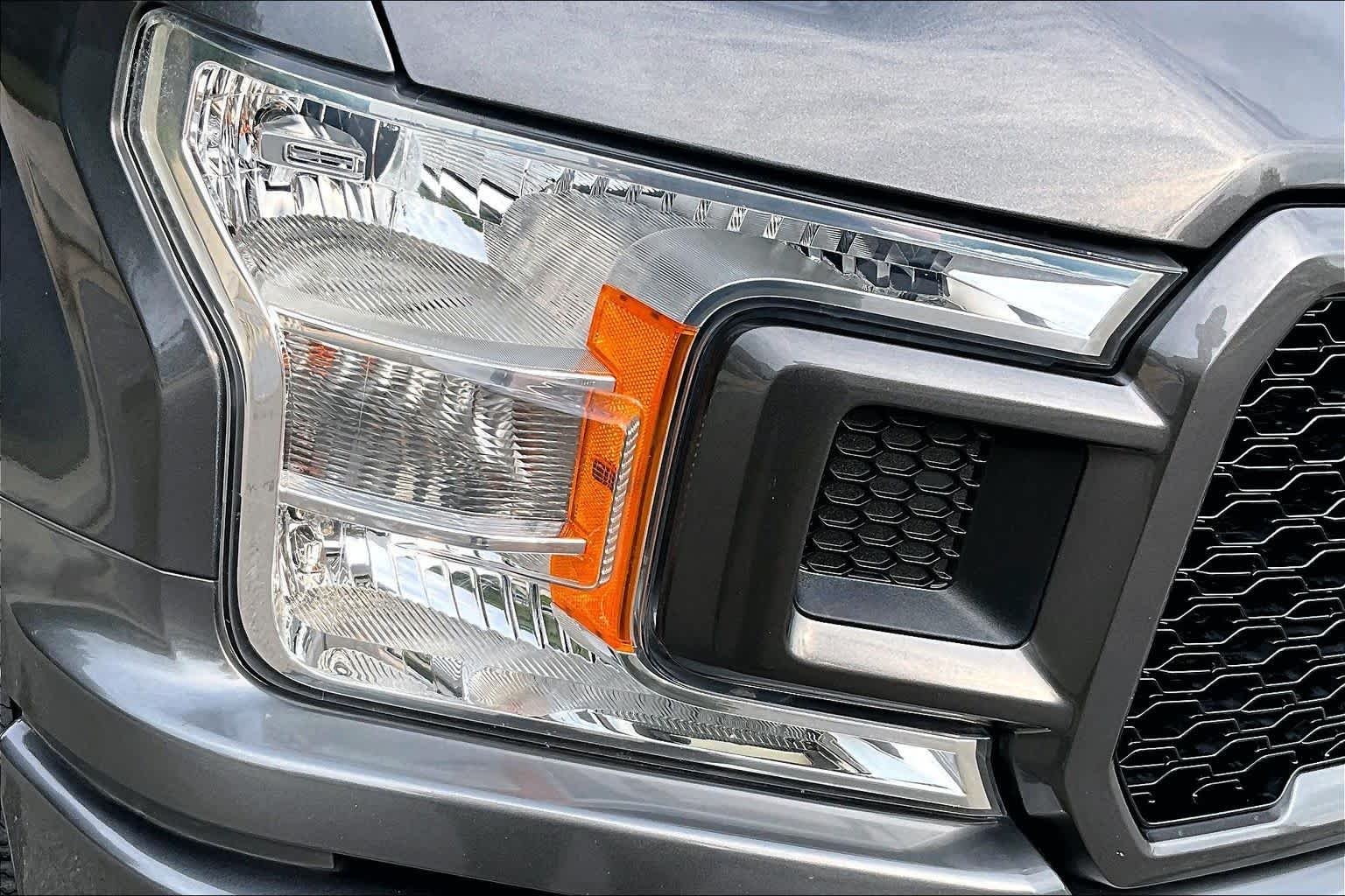 Used 2019 Magnetic Metallic Ford XL image 28