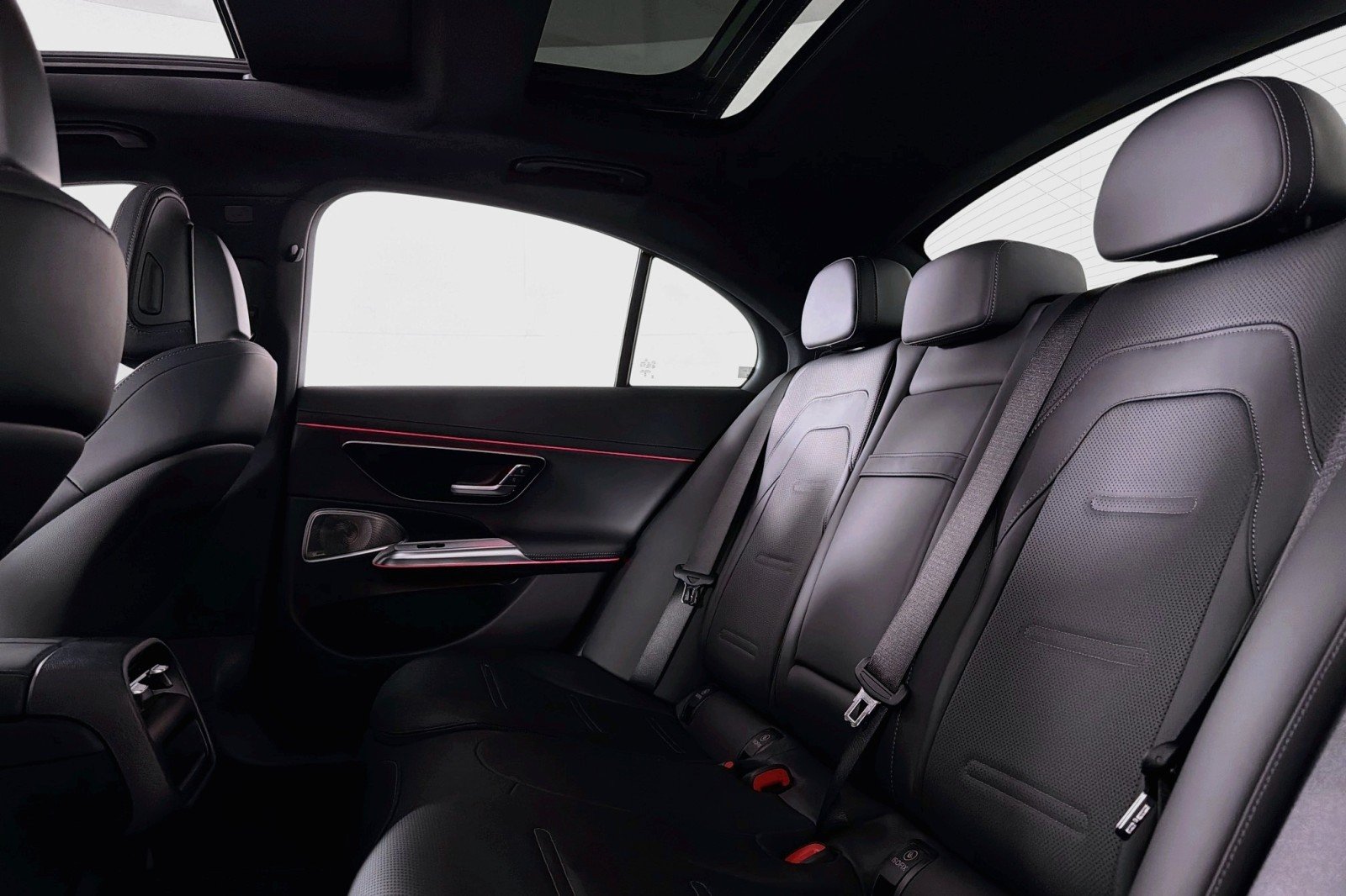 New 2027 MANUFAKTUR Alpine Grey Mercedes-Benz AMG® E 53 Hybrid Sedan image 7