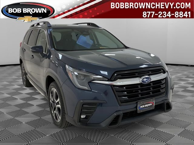 2023 Subaru Ascent Limited 7 Passenger's photo