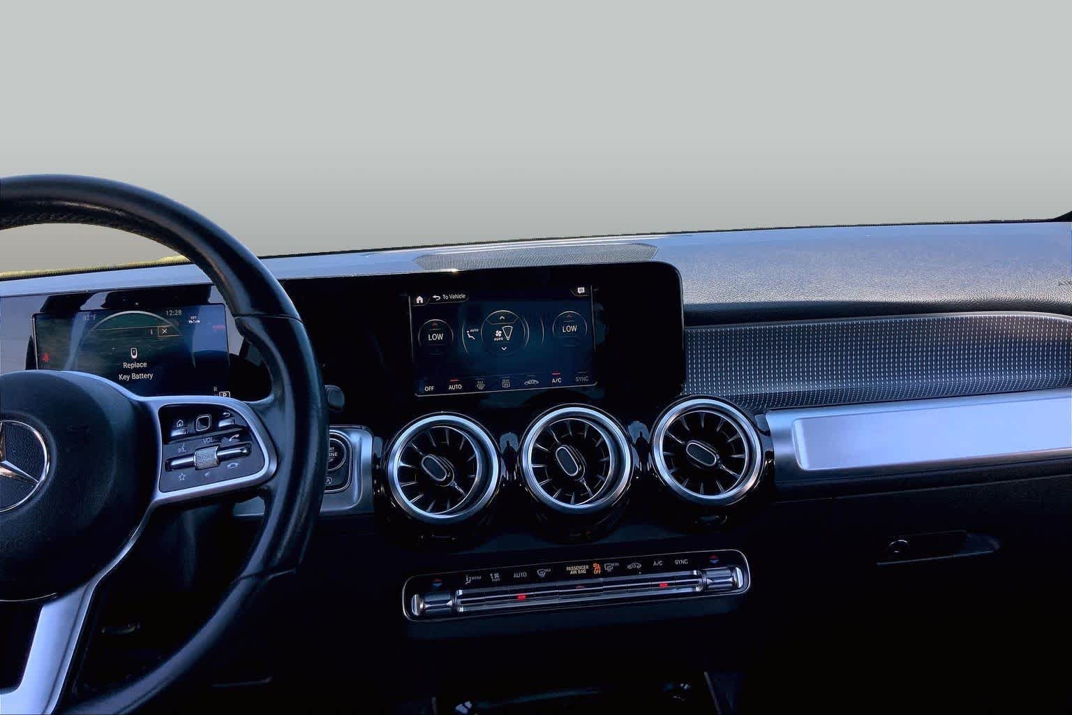 Used 2023 Night Black Mercedes-Benz GLB 250 image 7