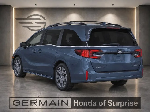 2025 Honda Odyssey Touring - Photo 4
