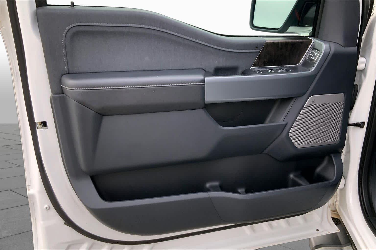 Used 2023 Oxford White Ford LARIAT image 21