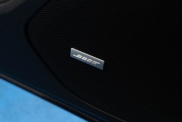 Used 2020 Blue Chevrolet Premier image 17