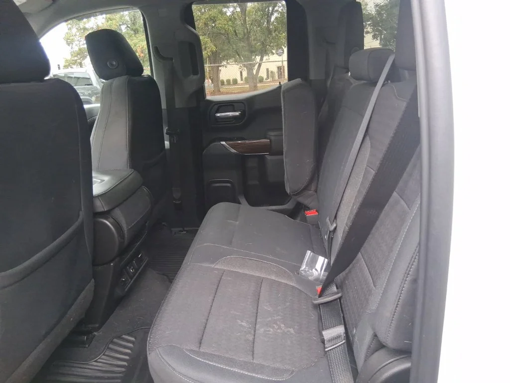 Used 2019 White GMC SLE image 12