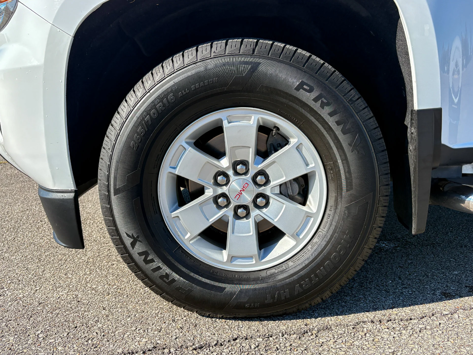 Used 2017 White GMC SLE1 image 24