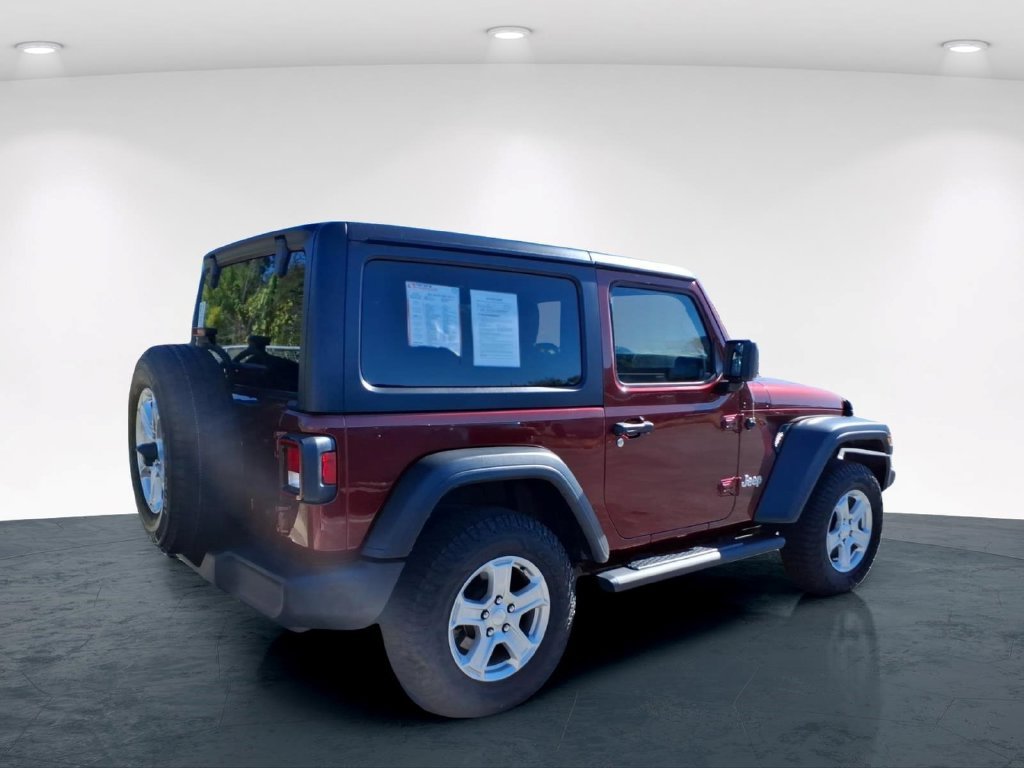 Used 2021 Red Jeep Sport S image 14