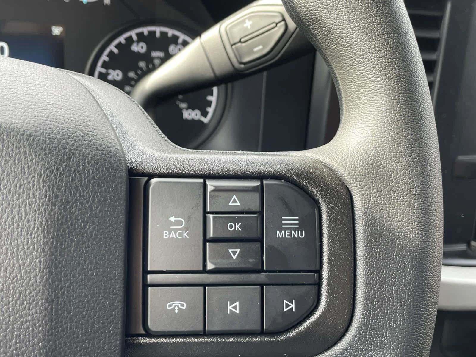 New 2026 Oxford White Ford XL image 25