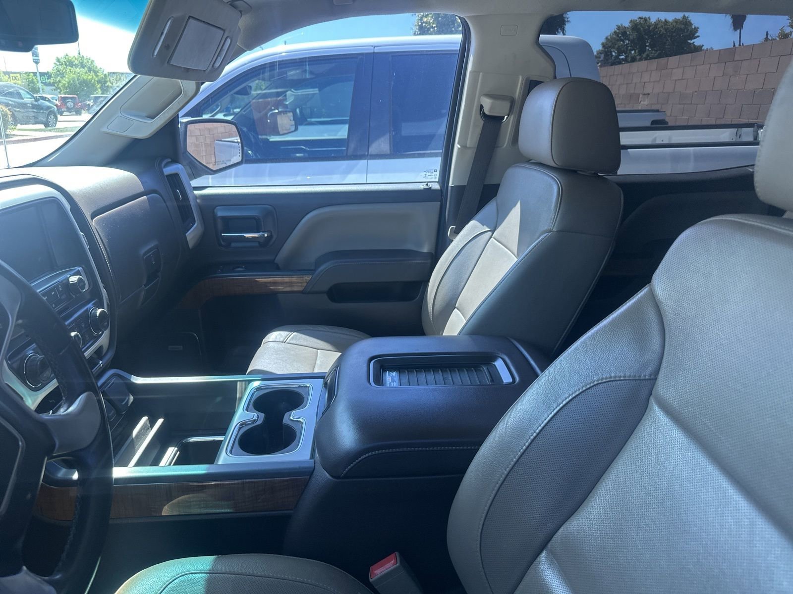 2017 GMC Sierra 1500 SLT photo 5