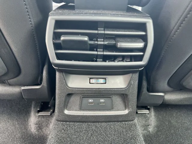 Used 2024  Audi 40 Premium image 39