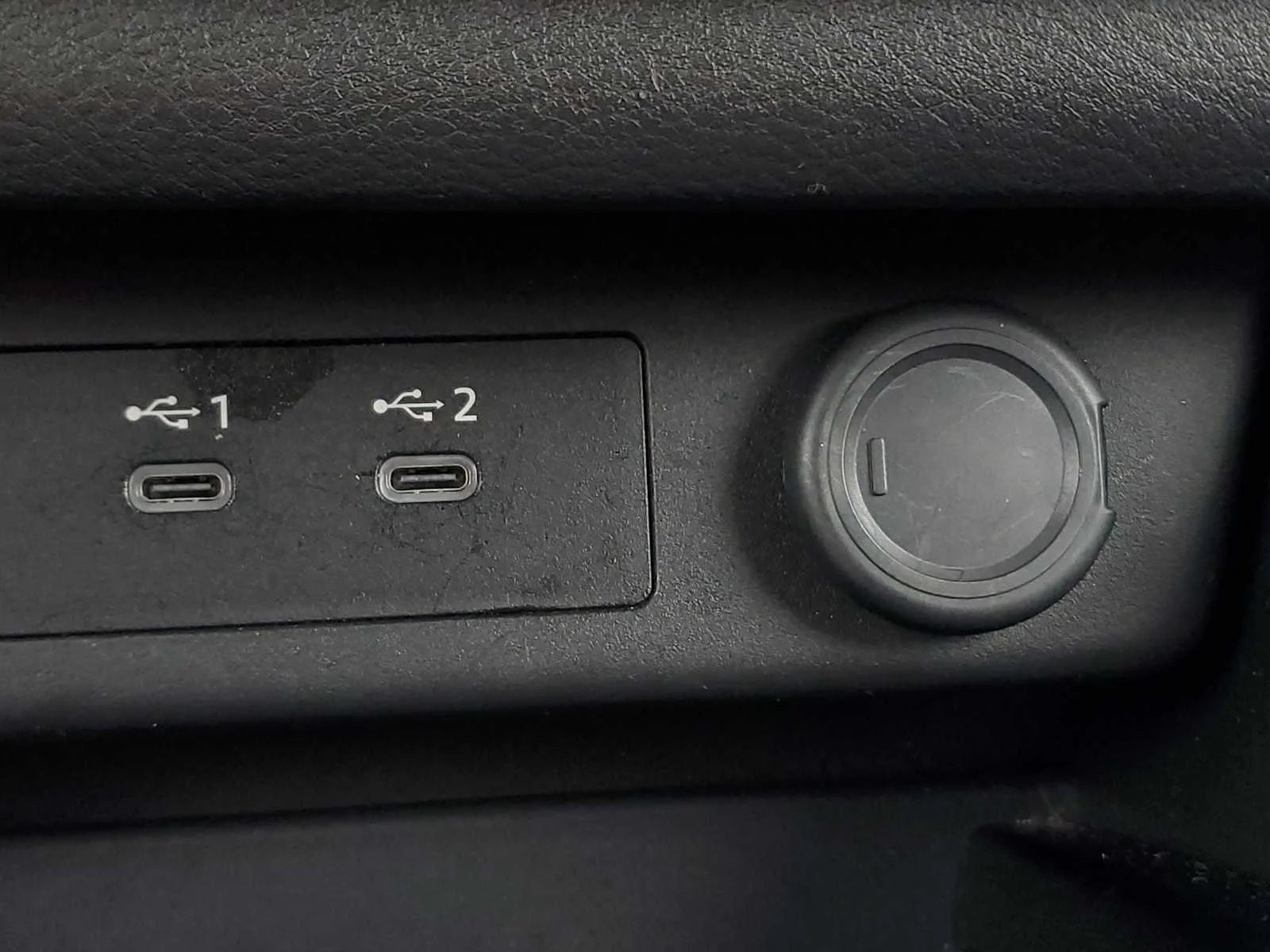 Used 2025 Deep Ocean Blue Pearl Nissan SV image 25