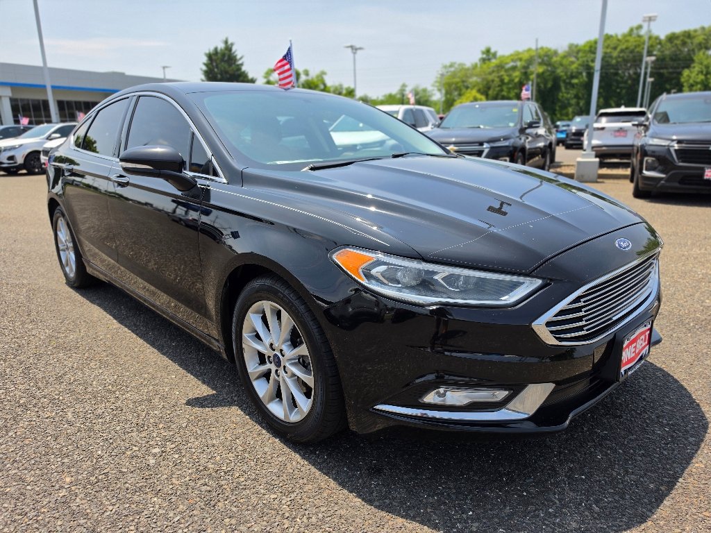 Certified Used 2017 Shadow Black Ford SE image 23