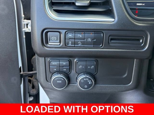 Used 2023 IRIDESCENT PEARL TRICOAT Chevrolet Premier image 21