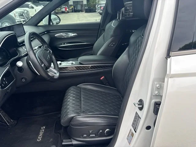 Used 2023 White Genesis 3.5T Sport image 9
