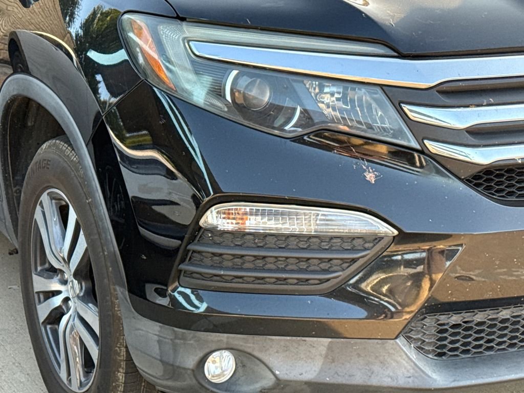 Used 2016 Crystal Black Pearl Honda EX-L image 4