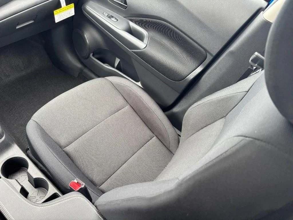 2025 Nissan KICKS PLAY Base - Photo 9