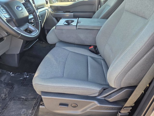 Used 2025 Silver Ford XLT image 13