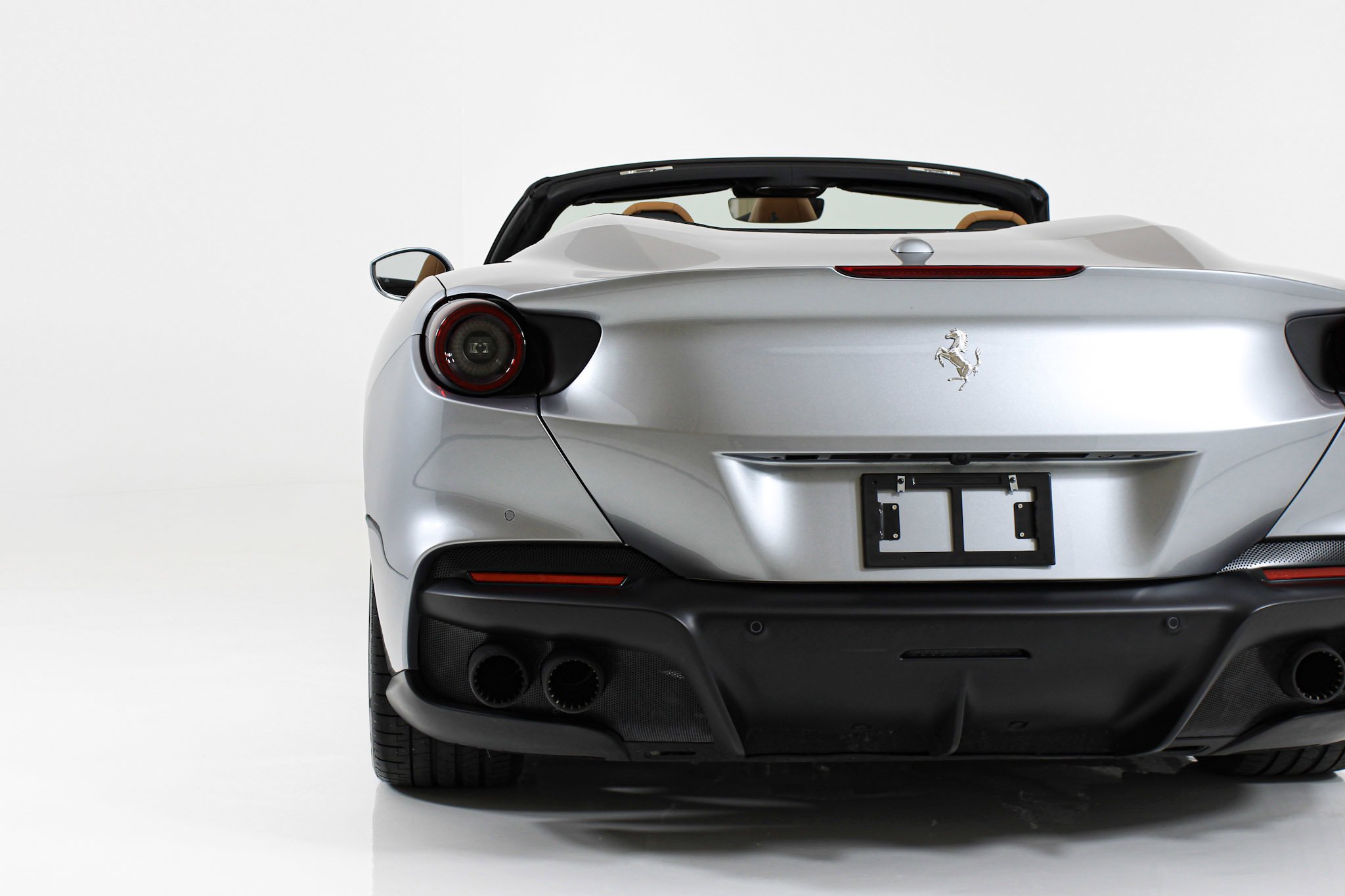 Certified Used 2023 Gray Ferrari  image 28