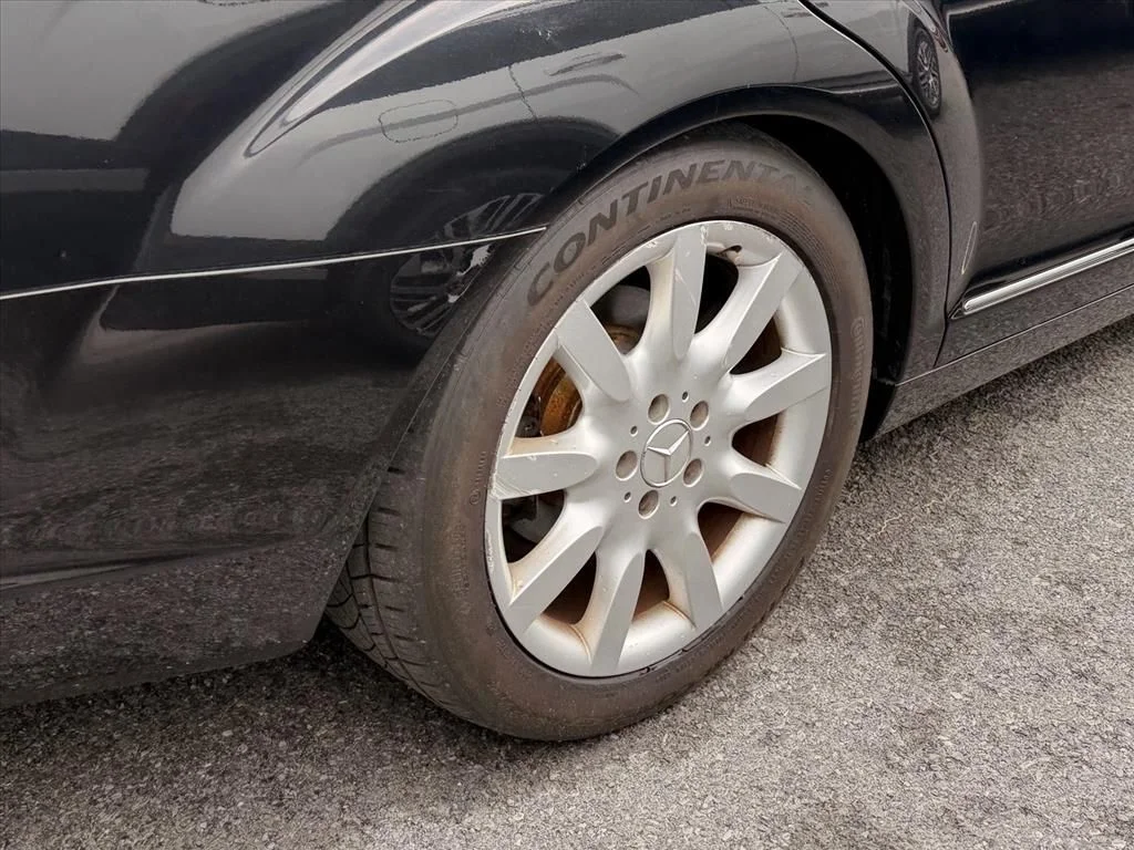 Used 2007 Black Mercedes-Benz S 550 image 15