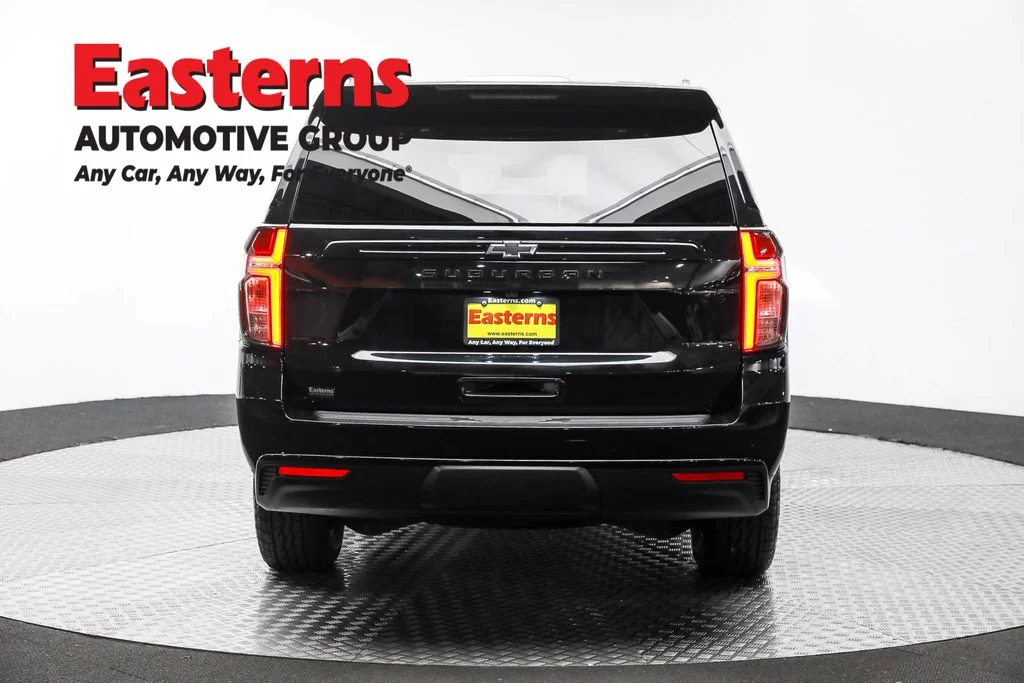 Used 2023 Black Chevrolet Z71 image 6