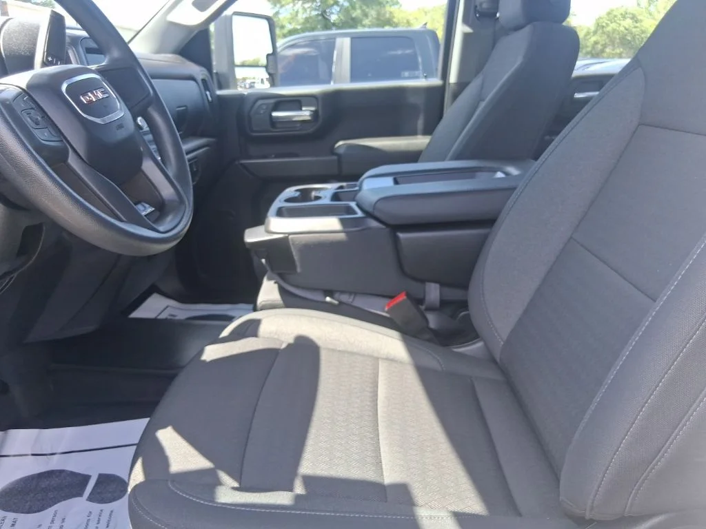 Used 2025 White GMC Pro image 11