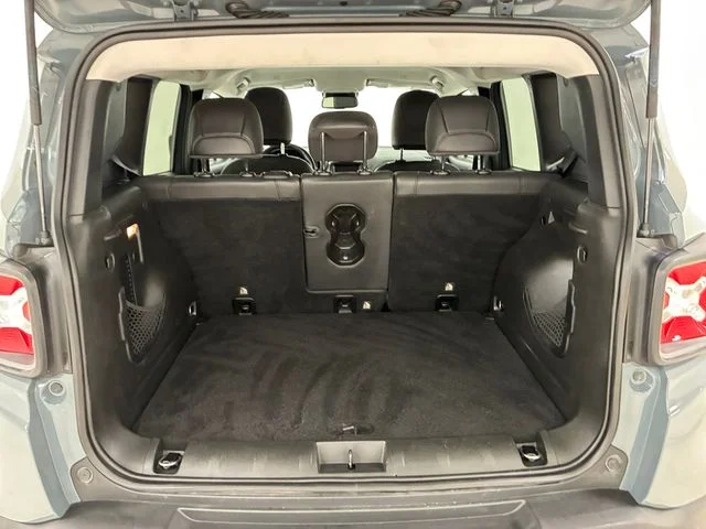 Used 2018 Gray Jeep Trailhawk image 17