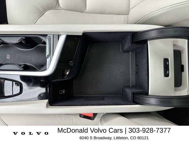 Used 2024 Blue Volvo T8 Plus Dark Theme image 21