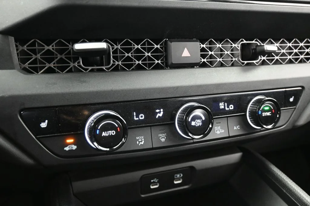 Used 2024 White Honda EX image 19