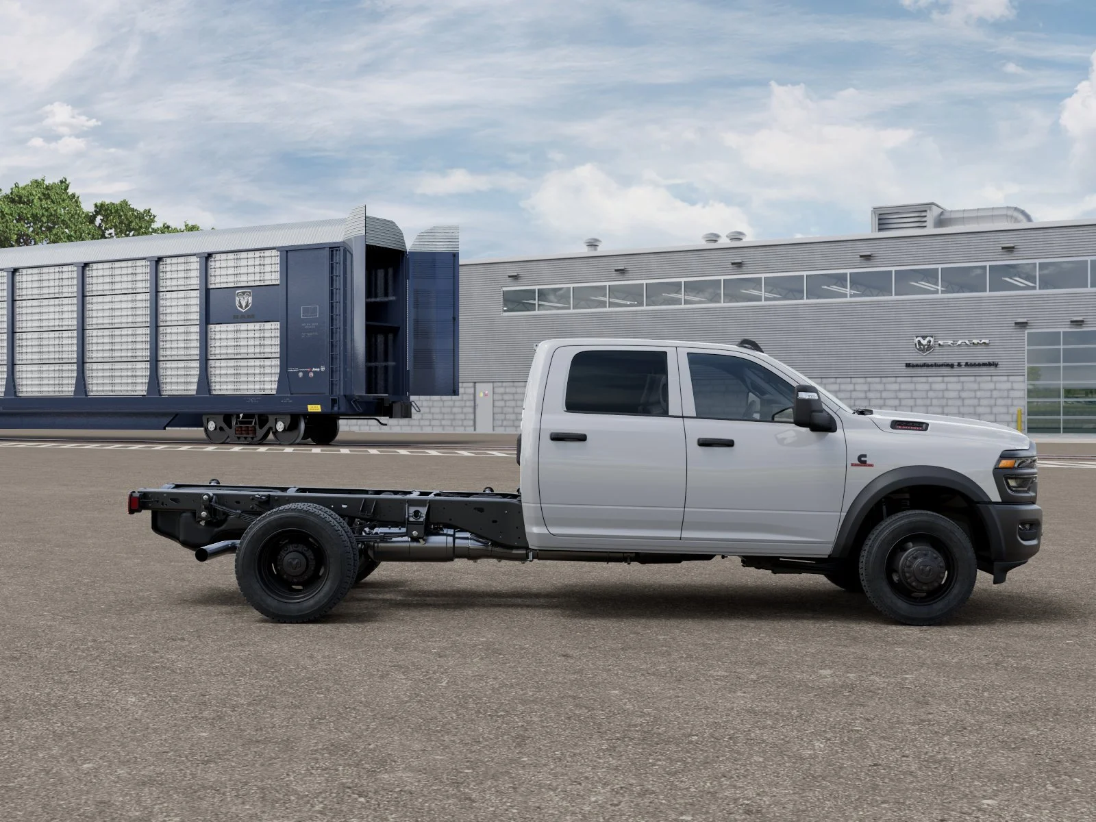 New 2026 Bright White Clear-Coat Exterior Paint RAM TRADESMAN image 21