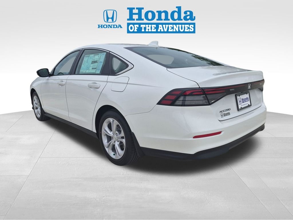 New 2026 Platinum White Pearl Honda LX image 5