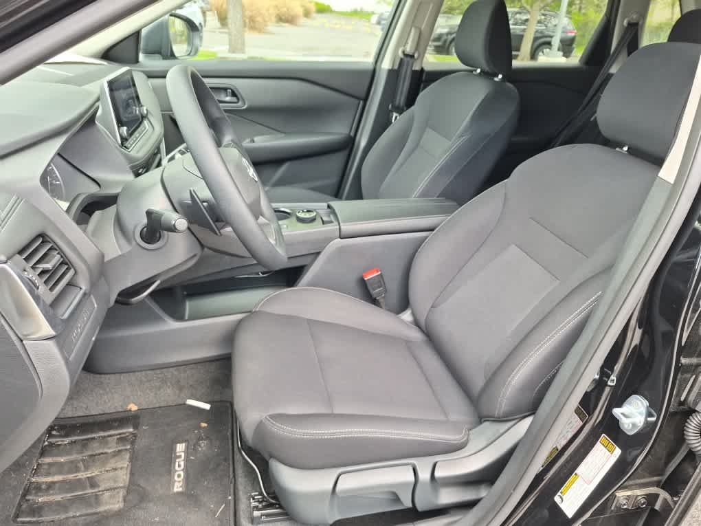 2026 Nissan Rogue S - Photo 10