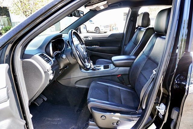 Certified Used 2022 Black Jeep Laredo X image 13