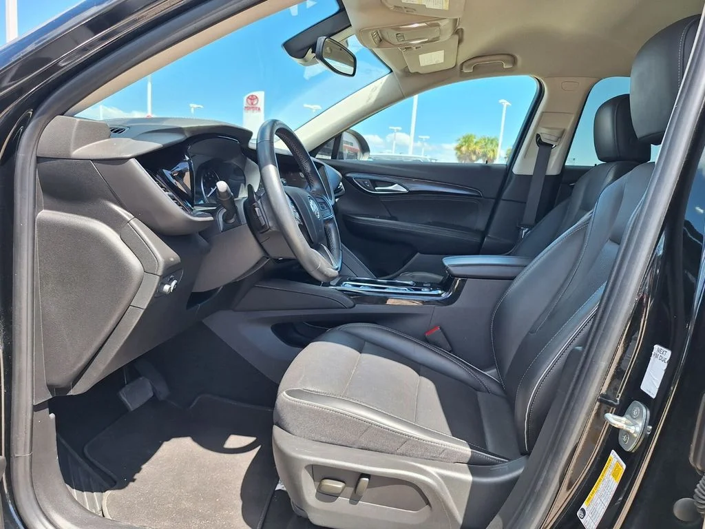 Used 2023 Black Buick Essence image 11