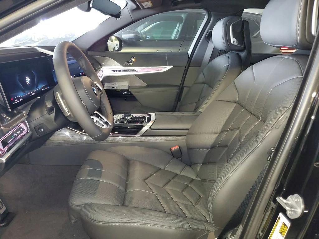 New 2026 Black BMW 760i xDrive image 16