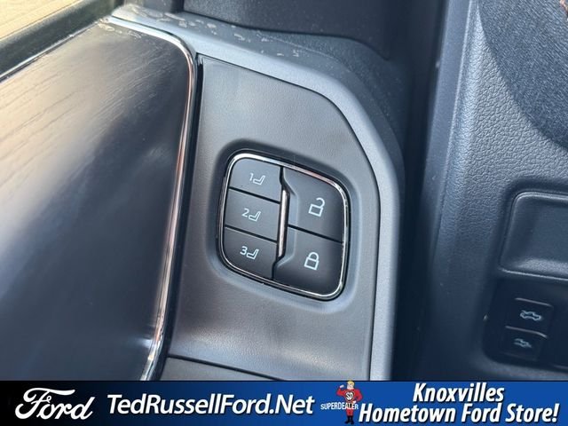 2025 Ford F-150 Lightning Lariat - Photo 45