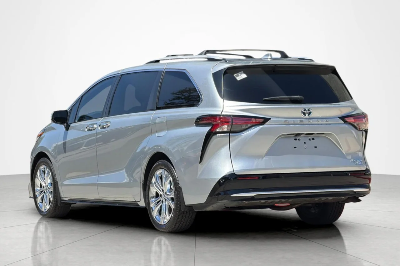 Used 2023 CELESTIAL SILVER Toyota Platinum image 3