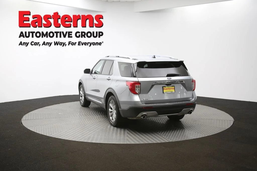 Used 2024 Silver Ford Limited image 39