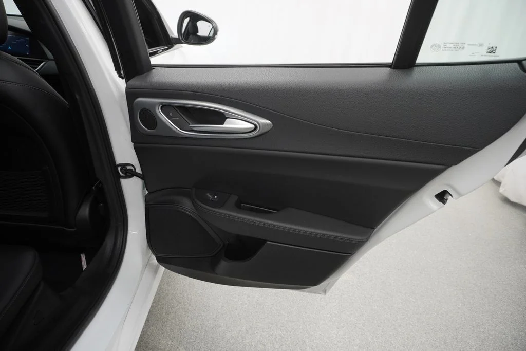 Used 2024 White Alfa Romeo Ti image 47