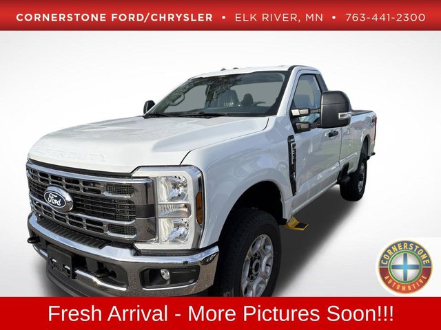 2027 Ford F-350SD XLT