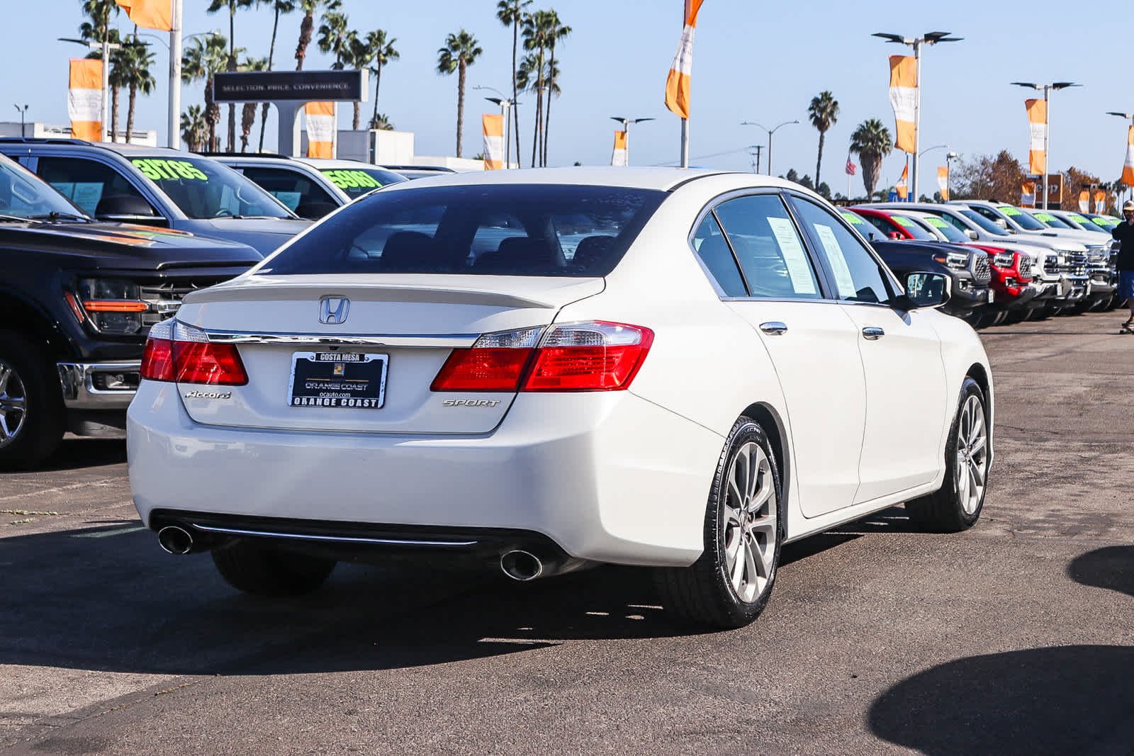 Used 2015 White Honda Sport image 4